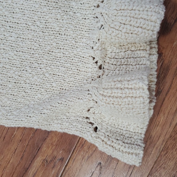 Gilli Cream Knit Women's Tank Top - Picture 4 of 7